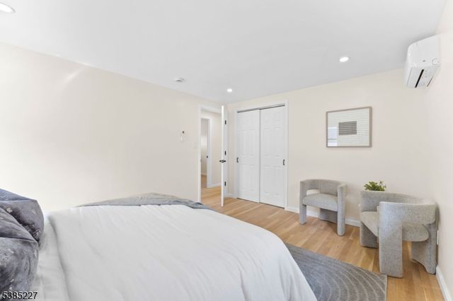 7 Luisser St, Clifton City, NJ 07012