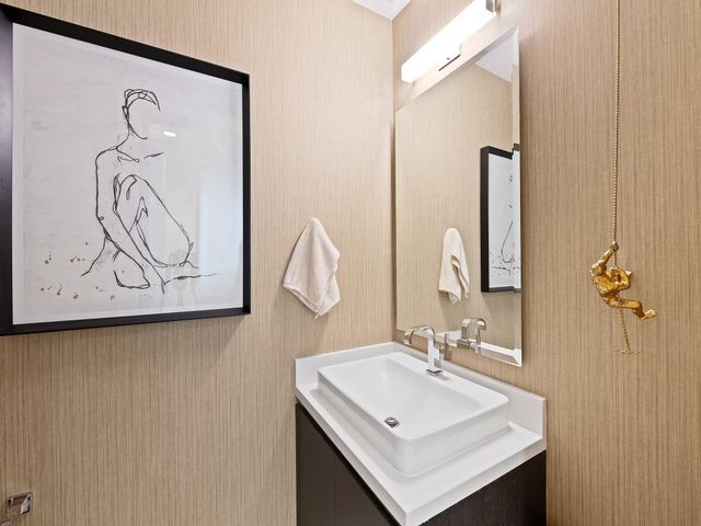 3040 N Ocean Boulevard N204, Fort Lauderdale, FL 33308