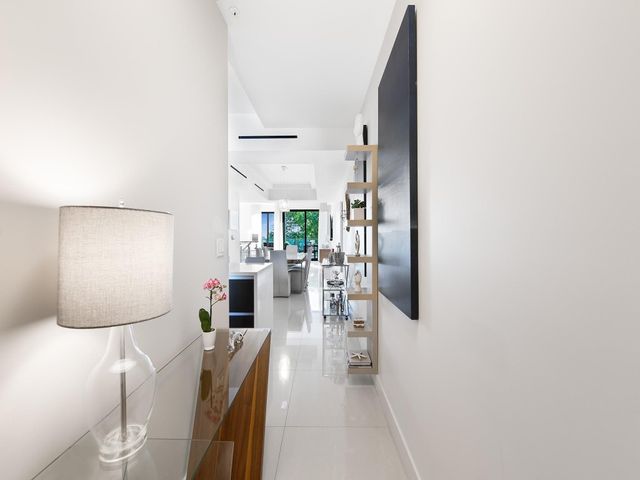 3040 N Ocean Boulevard N204, Fort Lauderdale, FL 33308