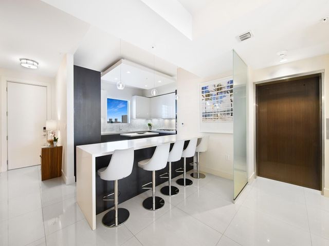 3040 N Ocean Boulevard N204, Fort Lauderdale, FL 33308