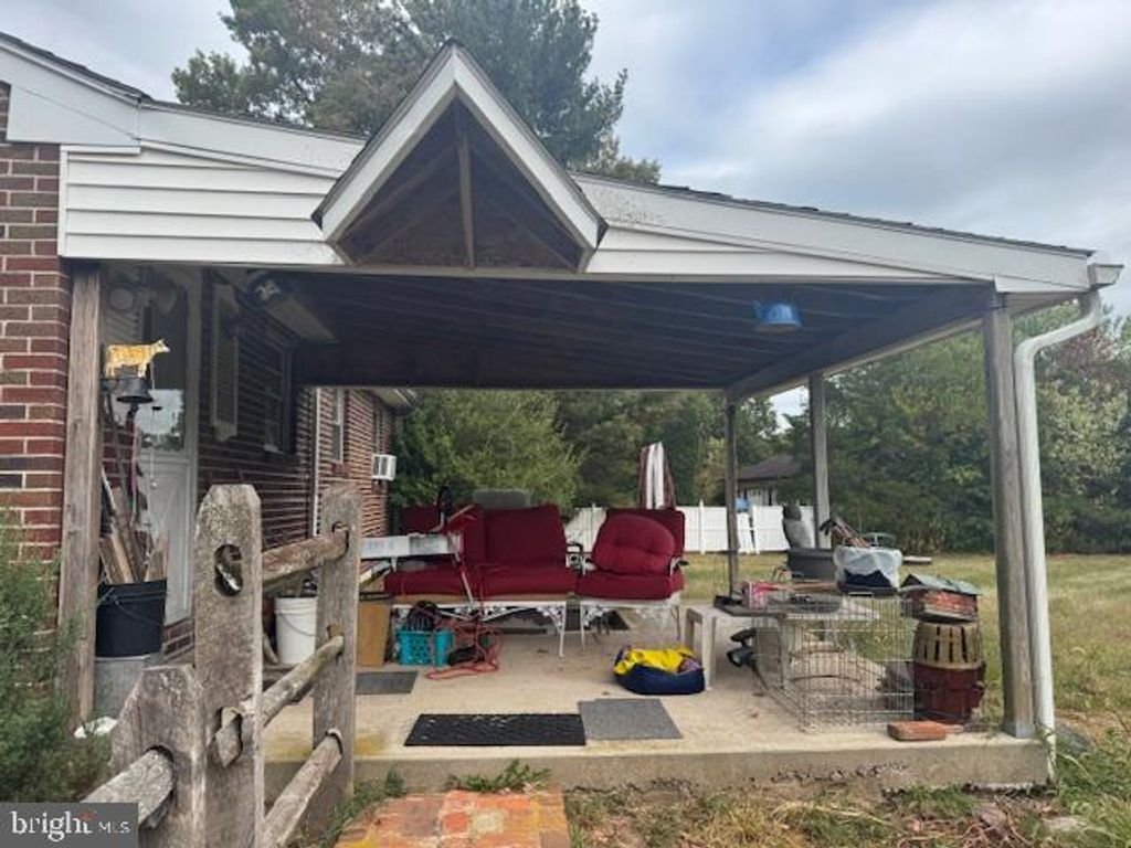 3146 MIDDLE CREEK RD, Gilbertsville, PA 19525