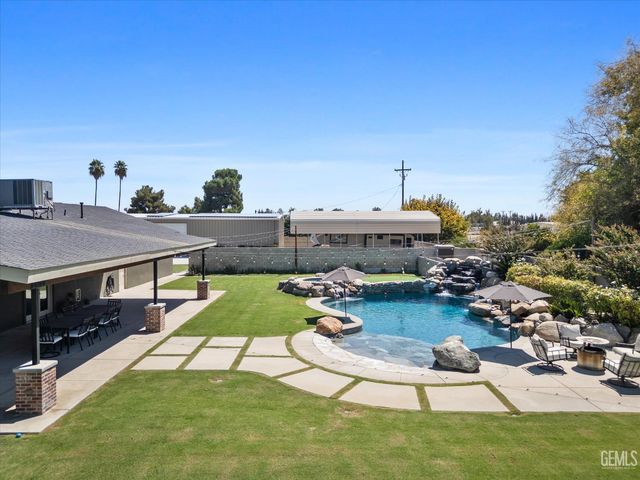 2522 Greeley Road, Bakersfield, CA 93314