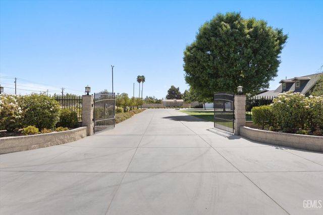 2522 Greeley Road, Bakersfield, CA 93314