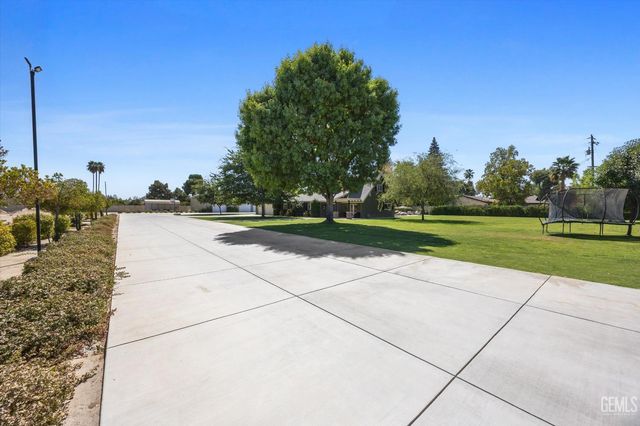 2522 Greeley Road, Bakersfield, CA 93314