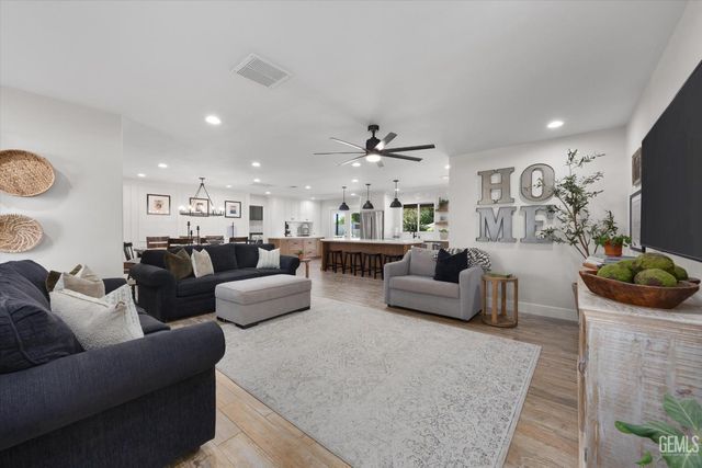 2522 Greeley Road, Bakersfield, CA 93314