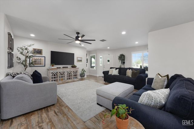 2522 Greeley Road, Bakersfield, CA 93314