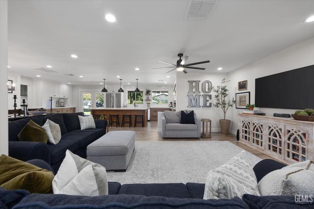 2522 Greeley Road, Bakersfield, CA 93314