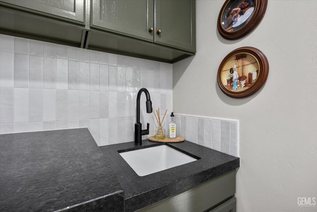 2522 Greeley Road, Bakersfield, CA 93314