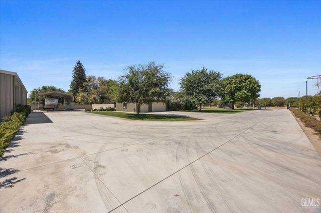2522 Greeley Road, Bakersfield, CA 93314