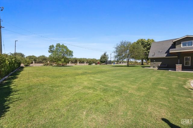 2522 Greeley Road, Bakersfield, CA 93314