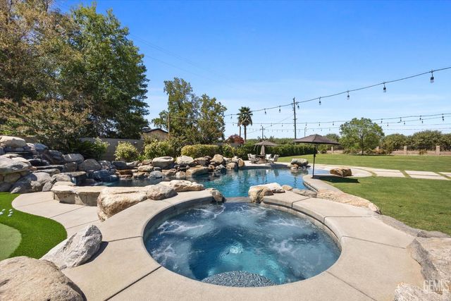 2522 Greeley Road, Bakersfield, CA 93314