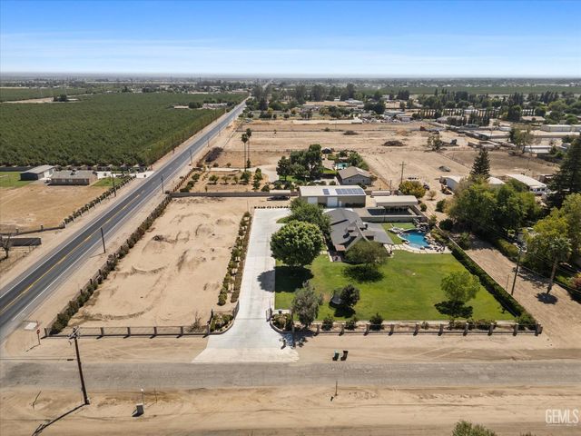 2522 Greeley Road, Bakersfield, CA 93314