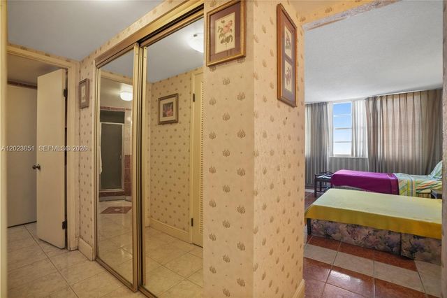 1351 NE Miami Gardens Drive 1006E, Miami, FL 33179