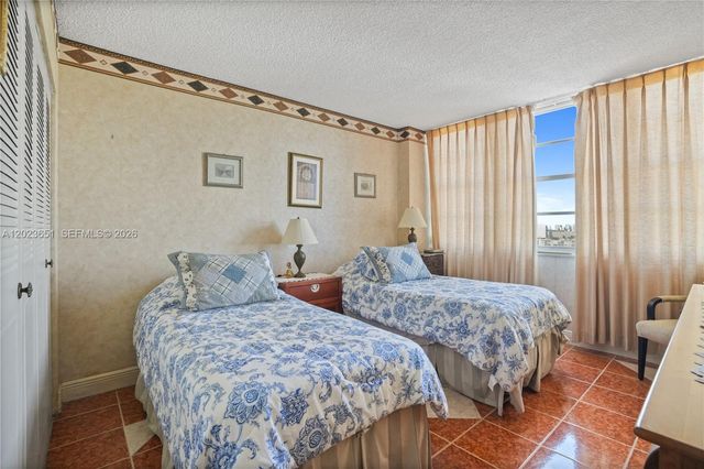 1351 NE Miami Gardens Drive 1006E, Miami, FL 33179