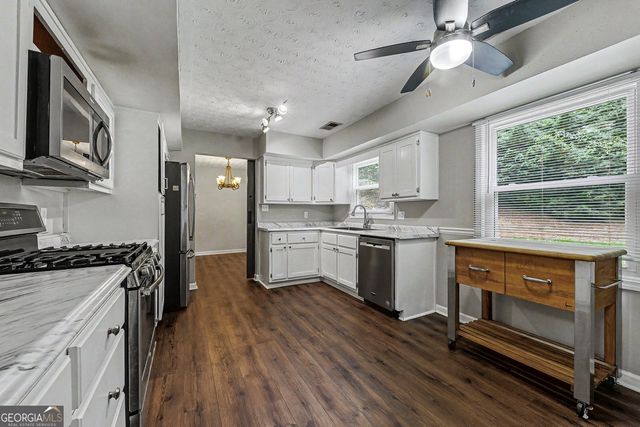 2570 Johnston Road NW, Kennesaw, GA 30152