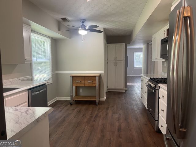 2570 Johnston Road NW, Kennesaw, GA 30152