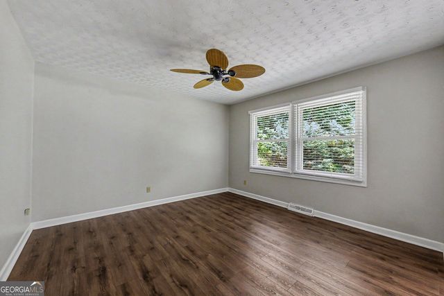 2570 Johnston Road NW, Kennesaw, GA 30152