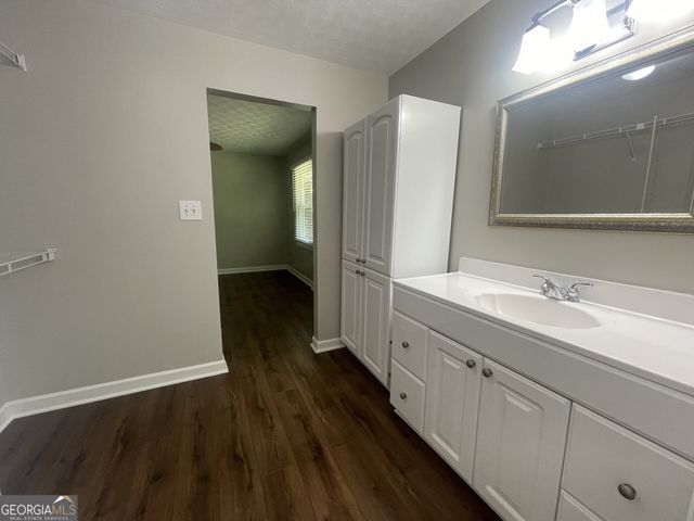 2570 Johnston Road NW, Kennesaw, GA 30152