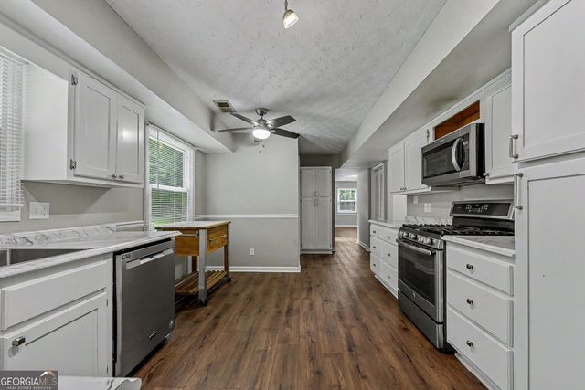 2570 Johnston Road NW, Kennesaw, GA 30152