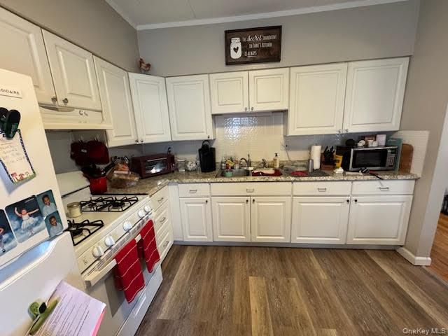 223 Hudson Street 2, Cornwall On Hudson, NY 12520