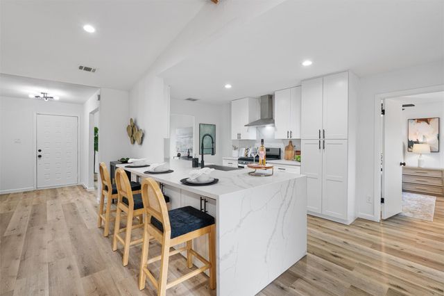 2110 Malvern Hill DR, Austin, TX 78745