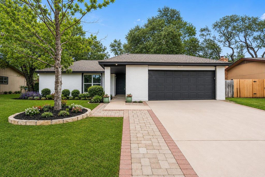 2110 Malvern Hill DR, Austin, TX 78745