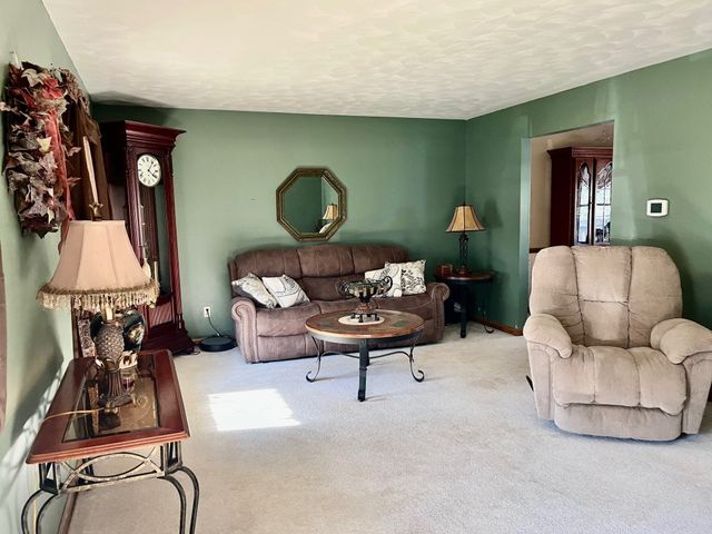 4727 AMHERST Road, Erie, PA 16506
