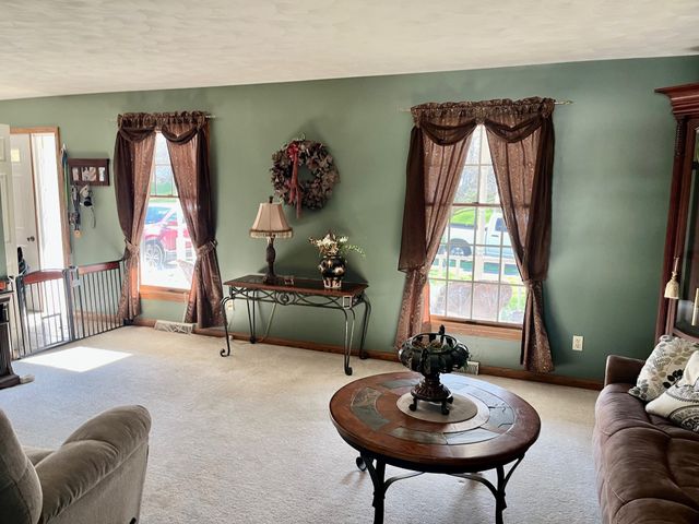 4727 AMHERST Road, Erie, PA 16506