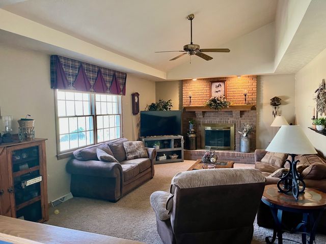 4727 AMHERST Road, Erie, PA 16506