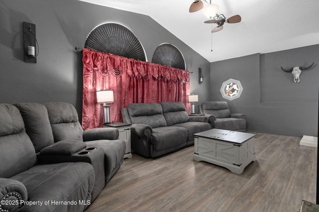 4286 Bluewater Avenue, Spring Hill, FL 34606