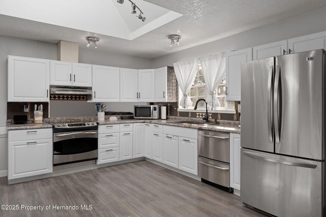 4286 Bluewater Avenue, Spring Hill, FL 34606