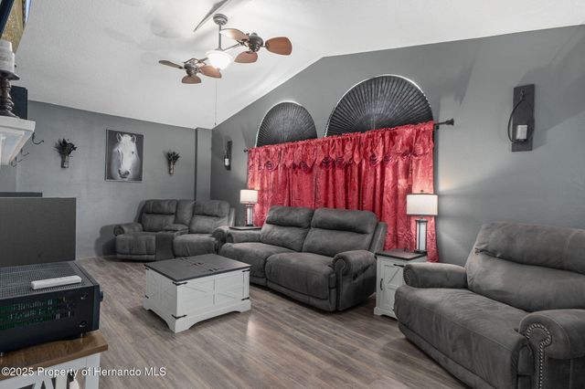 4286 Bluewater Avenue, Spring Hill, FL 34606