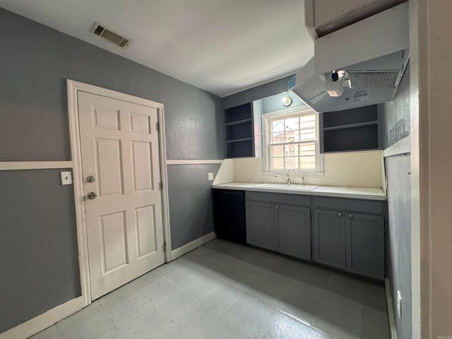 1818 N McKinley St, Little Rock, AR 72207