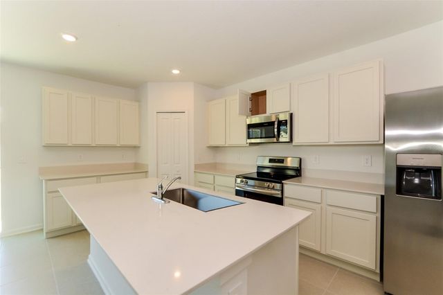 2219 CROWN ROCK BLUFF DRIVE, Haines City, FL 33844