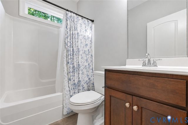 5980 Deerpath Dr, New Kent, VA 23124
