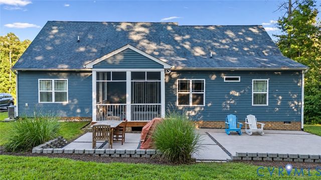 5980 Deerpath Dr, New Kent, VA 23124