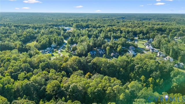 5980 Deerpath Dr, New Kent, VA 23124