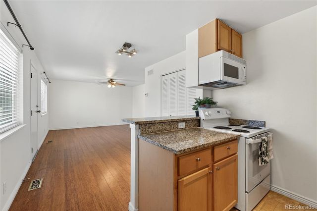 9005 E Lehigh Avenue 17, Denver, CO 80237