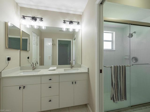 1082 Capri DR, Naples, FL 34103