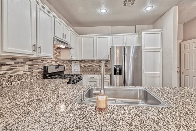 9676 LOUD WATER Way, Las Vegas, NV 89148