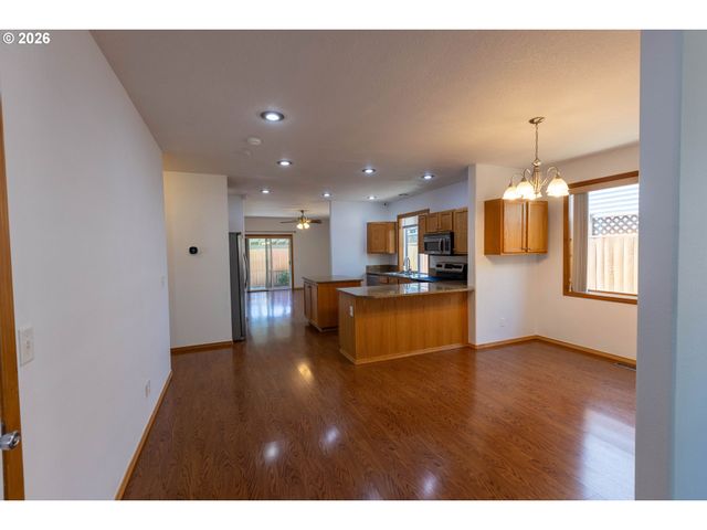 2940 BROOKE St, Forest Grove, OR 97116