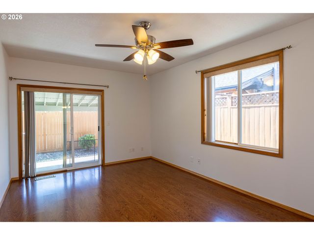 2940 BROOKE St, Forest Grove, OR 97116