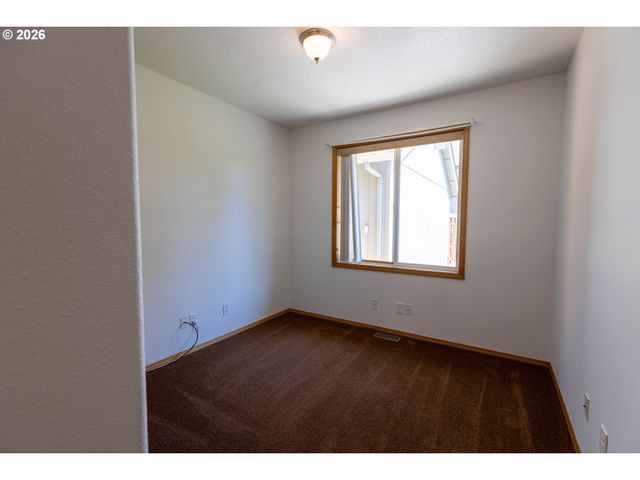 2940 BROOKE St, Forest Grove, OR 97116
