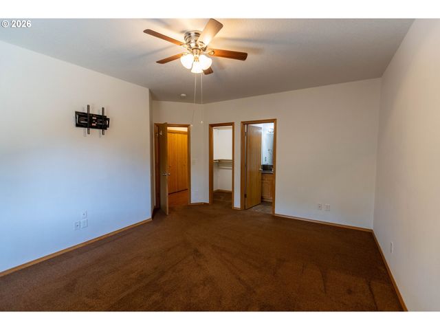 2940 BROOKE St, Forest Grove, OR 97116
