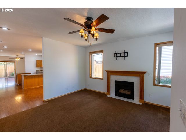 2940 BROOKE St, Forest Grove, OR 97116