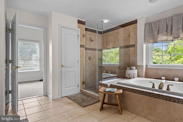 402 TIMBER LN, Mullica Hill, NJ 08062
