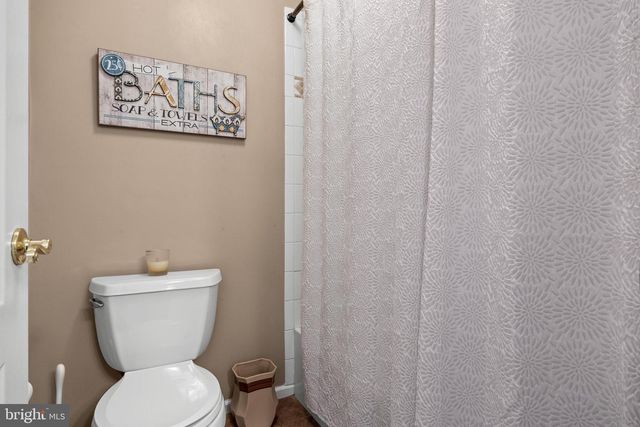 402 TIMBER LN, Mullica Hill, NJ 08062