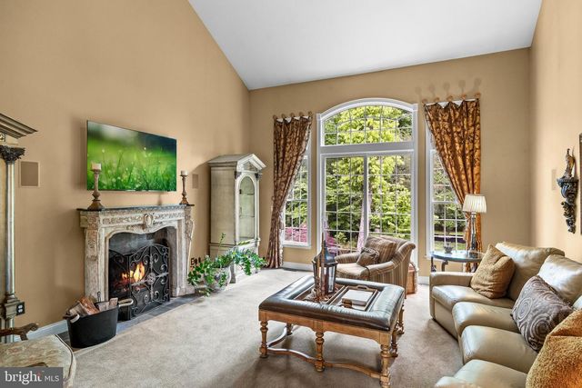 402 TIMBER LN, Mullica Hill, NJ 08062