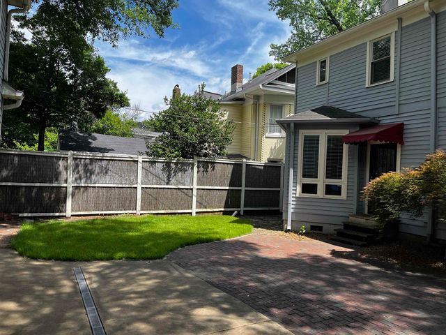 1630 CARR AVE, Memphis, TN 38104
