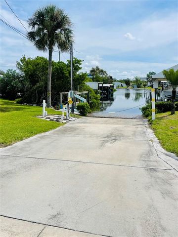 9 TENNESSEE STREET, Palmetto, FL 34221